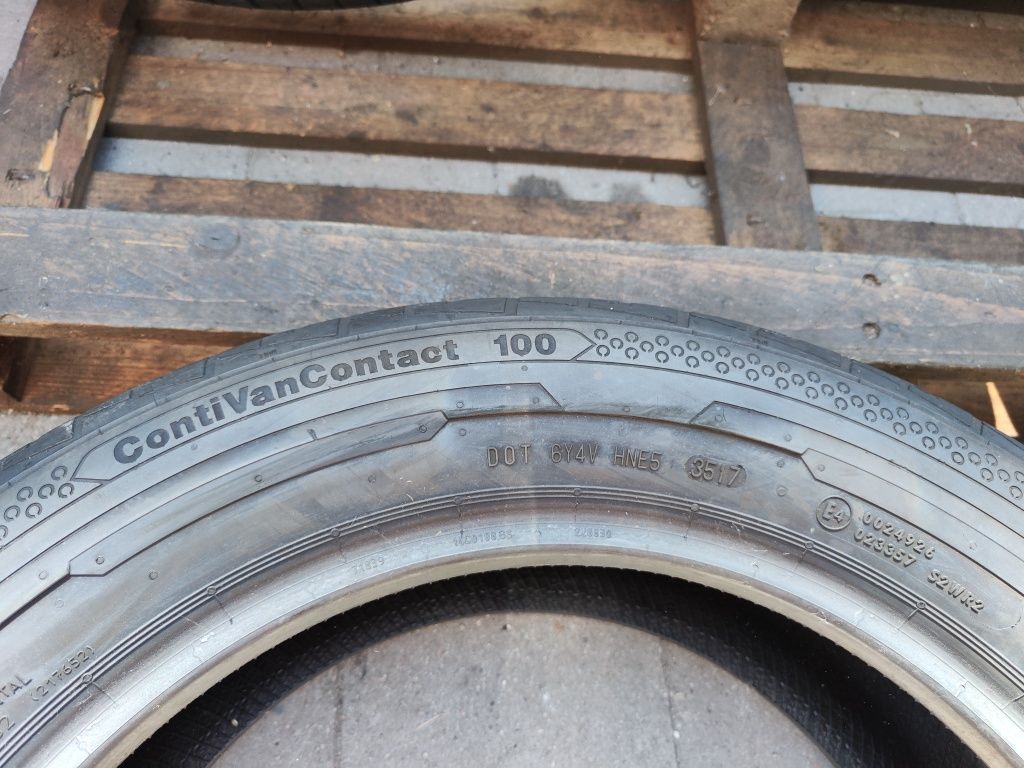 Continental Van Contact 100 225/55/17c para 17r