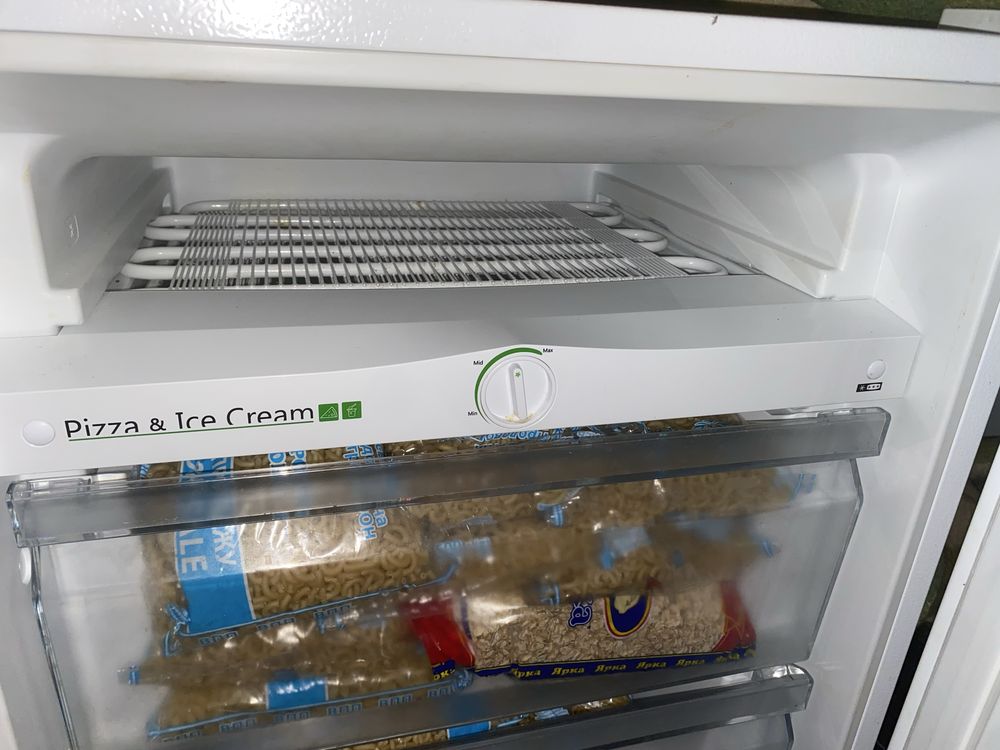 Продам морозильну камеру