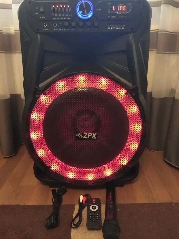 Колонка на акумуляторі з бездротовим мікрофоном ZPX ZX-7772/200W