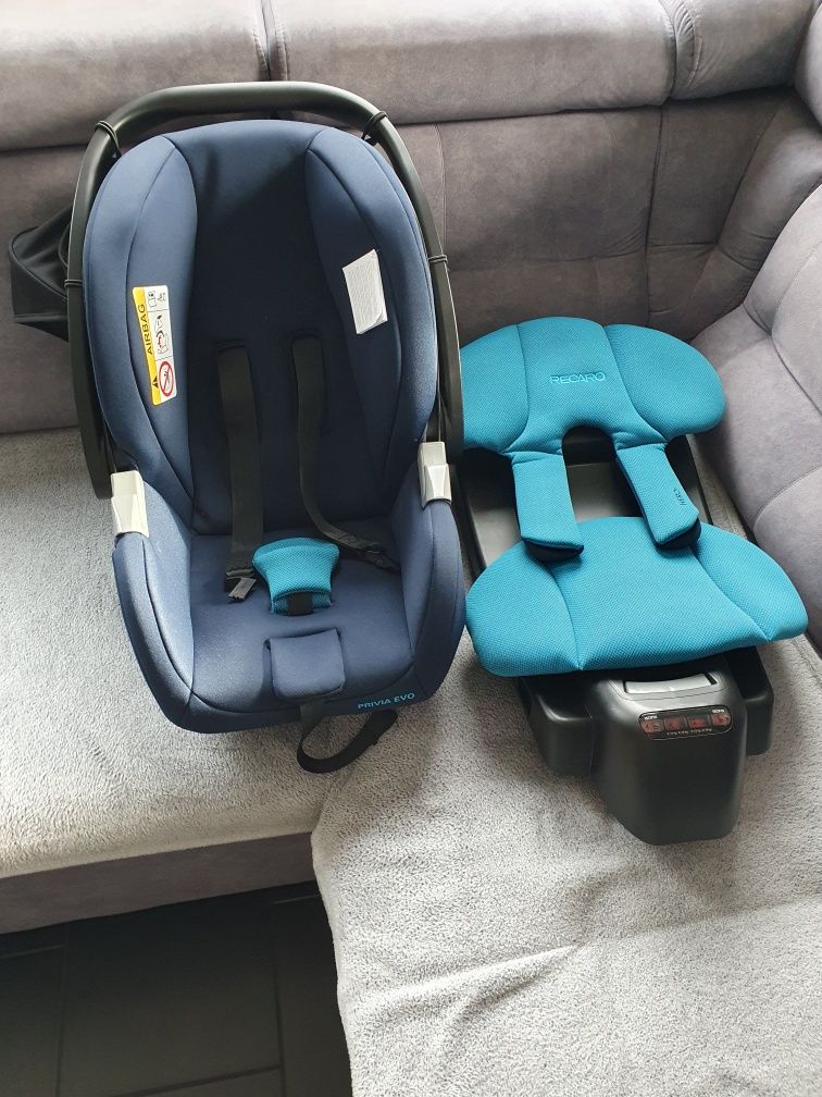 Fotelik samochodowy Recaro Privia EVO + Baza isofix Smartclick 0-13 kg