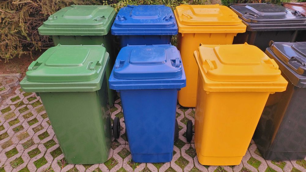 3 sztuki nowych pojemników 120l z wysyłką GRATIS kubeł kosz solidny