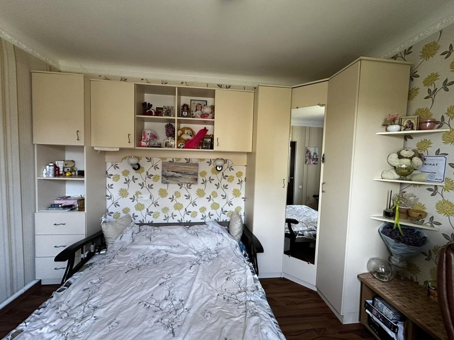 Продам стенку в зборі