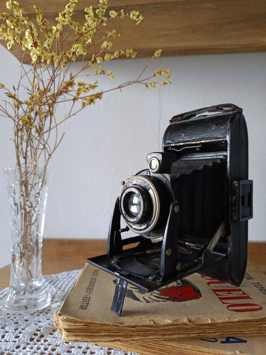Máquina fotográfica Voigtlander Bessa