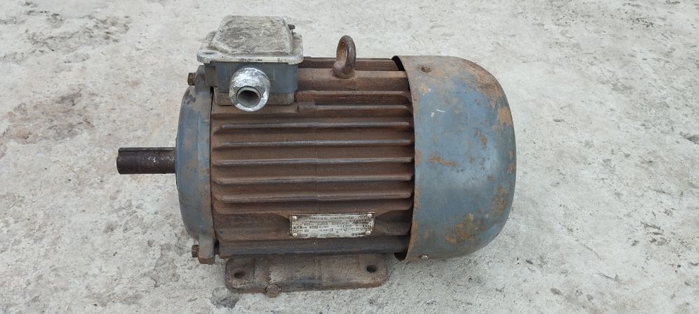 Электродвигатель єлектродвигун электромотор 2,2квт 1000об