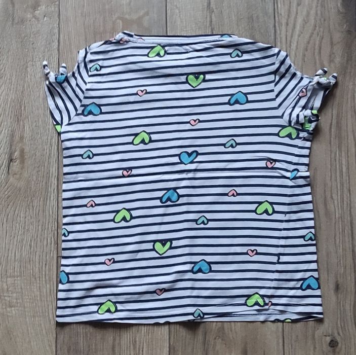 Koszulka t-shirt dziewczęcy w paski i serduszka 128