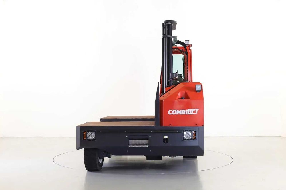Диельний бічний 4-х ходовий навантажувач COMBILIFT C500SR (сайдлоадер)