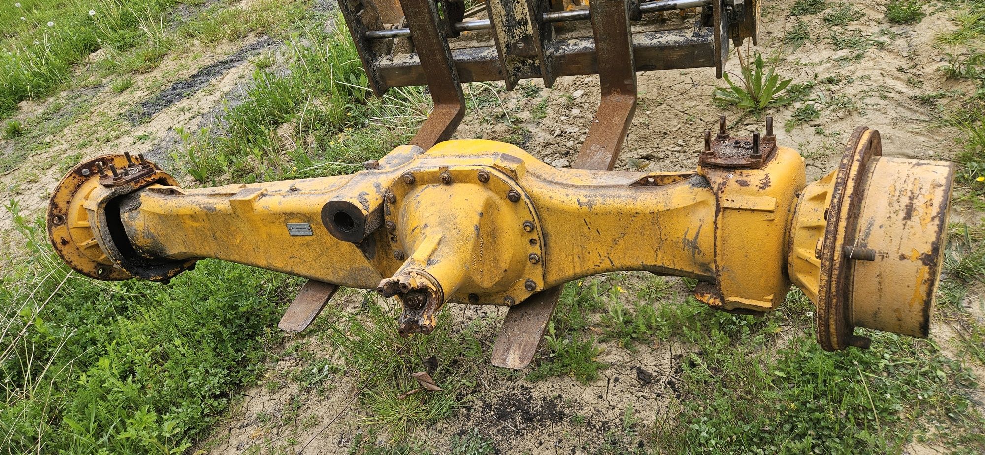 JCB 3CX 4CX Most Przedni Zwrotnica, Zwolnica