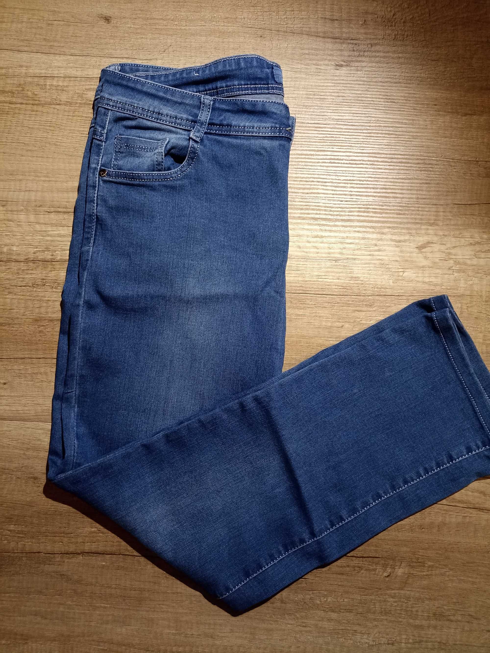 Spodnie damskie jeans