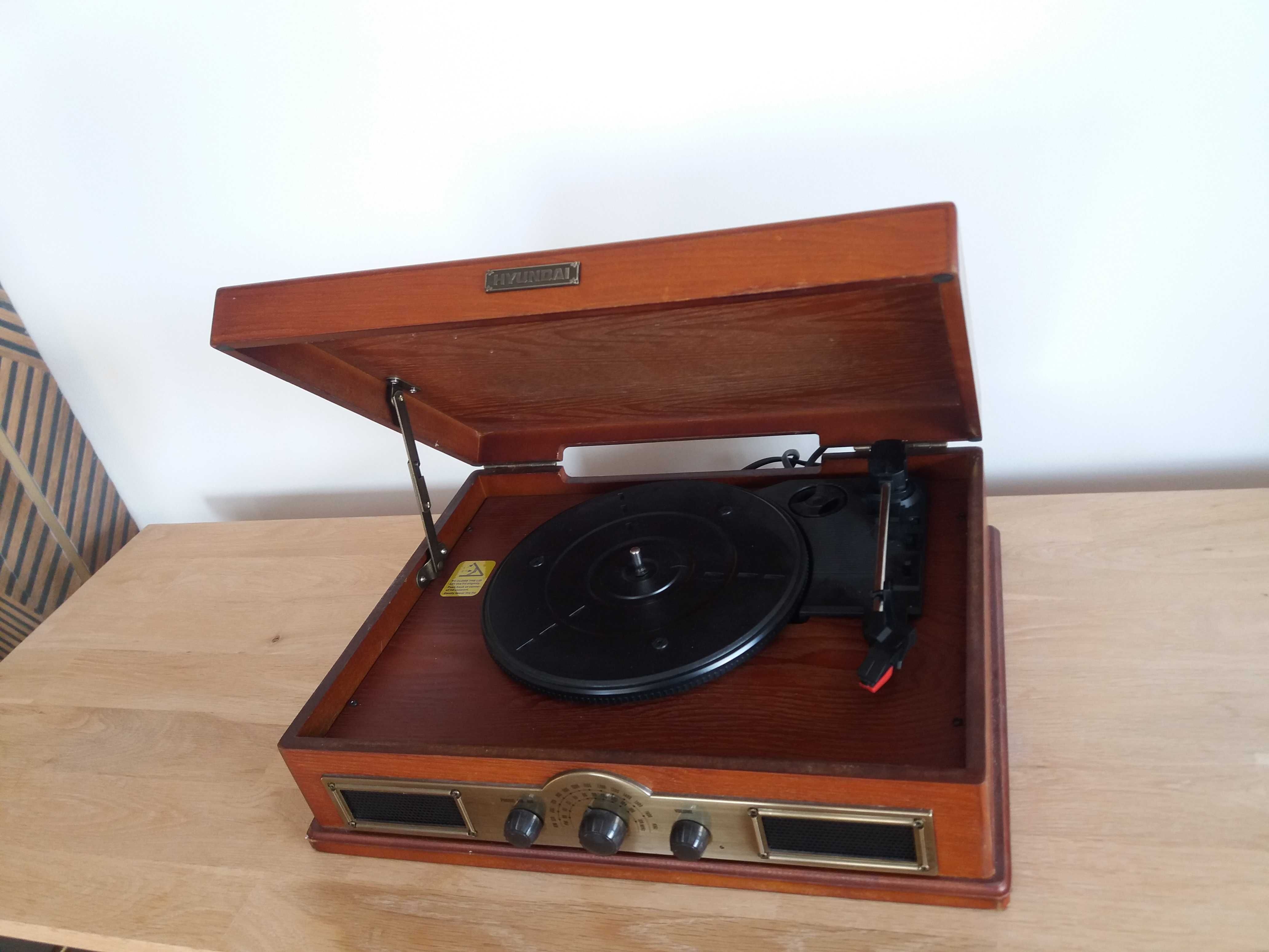 Radio z adapterem retro