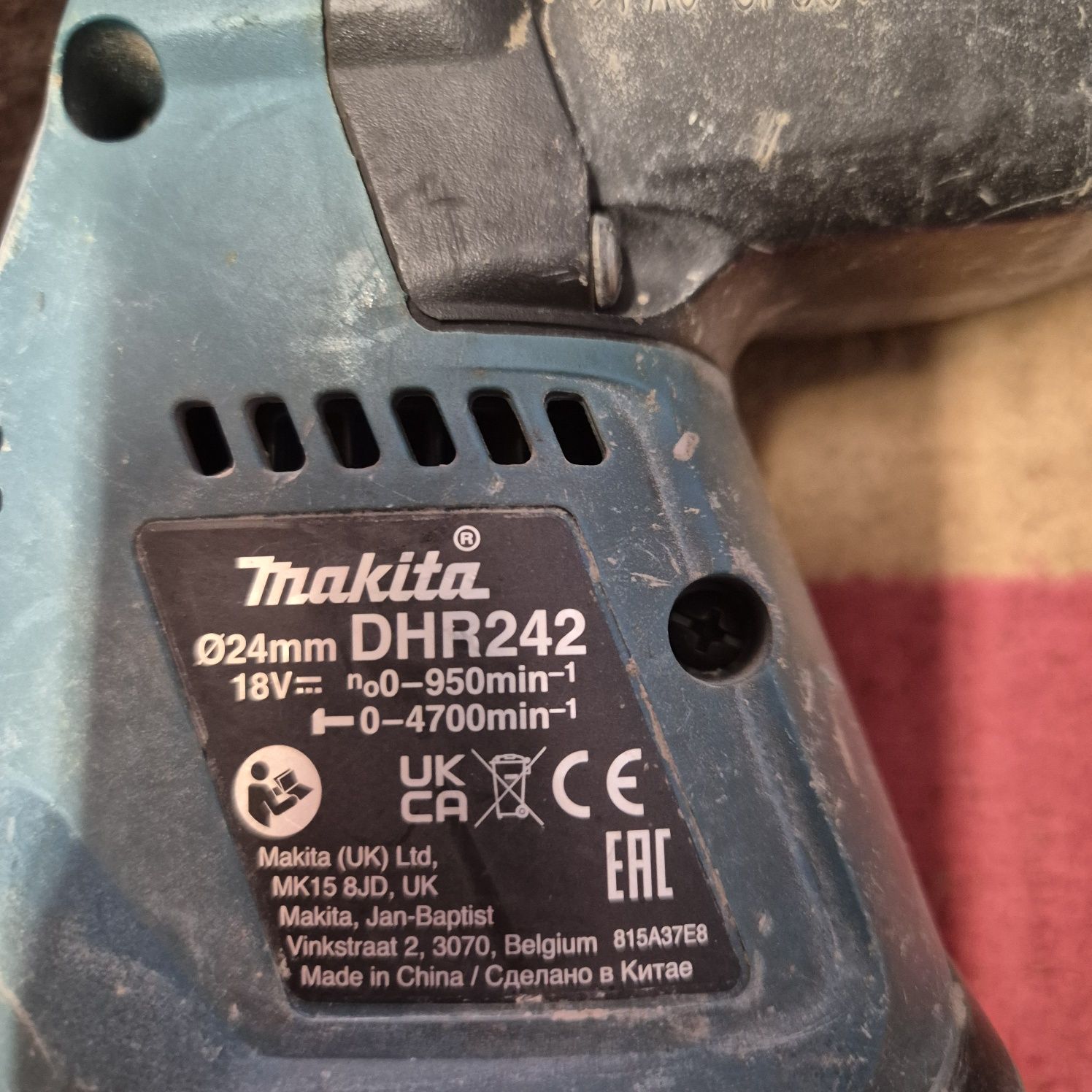 Mlotowiertarka makita DHR242