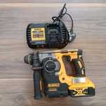 Перфоратор Dewalt DCH273