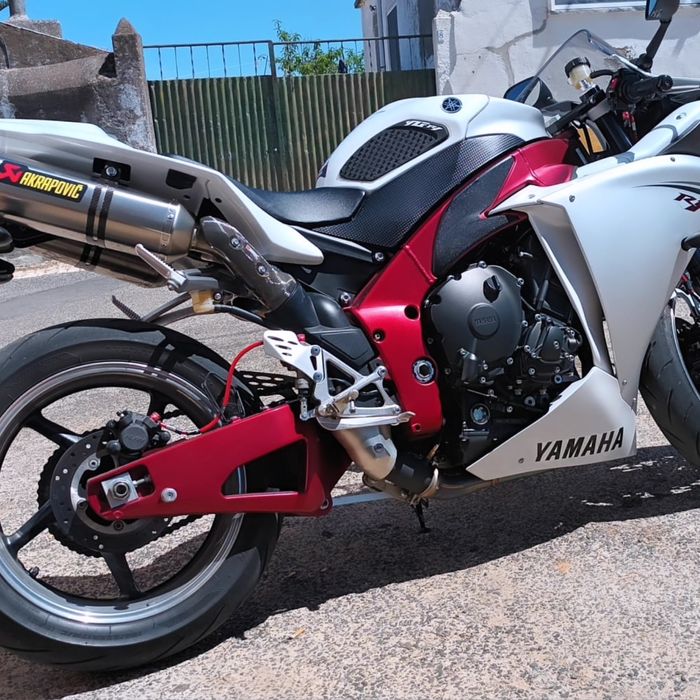 Yamaha R1 crossplane 2009