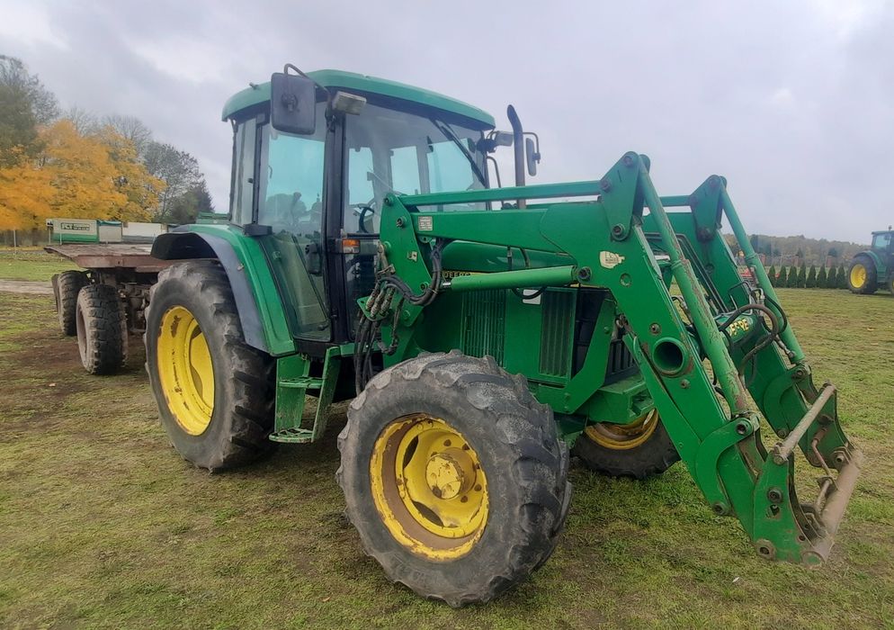 Ciągnik JOHN DEERE 6110SE 85KM z ładowaczem czołowym turem mechaniczny