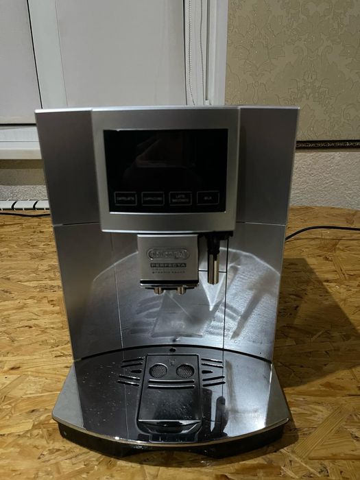 Кавомашинка Delonghi | В гарному стані