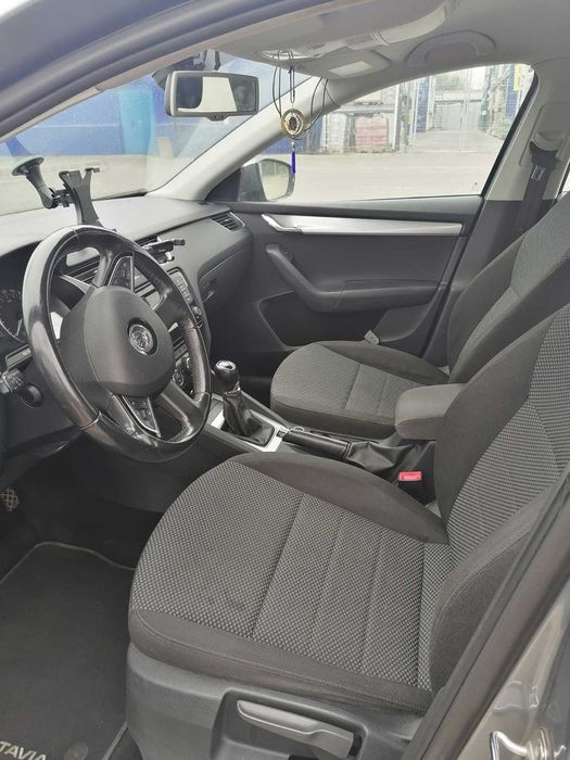 Шкода Октавия А7, можливо обмін на білший авто. Мін, бус