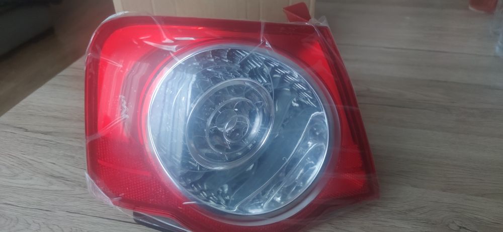Nowa lampa Volkswagen Passat B6 Lewa Sedan