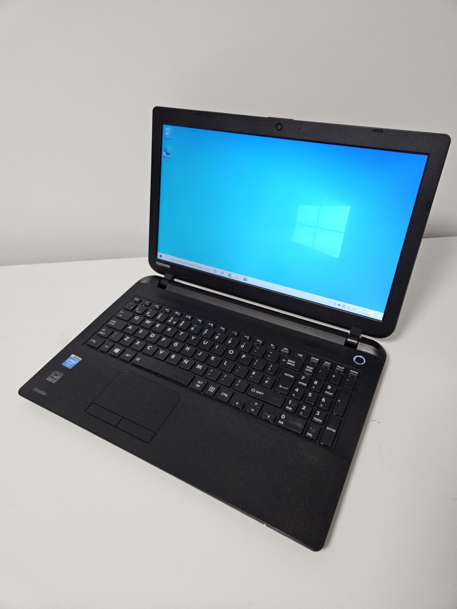 Ноутбук 15.6" Toshiba C50 - intel N2830/DDR3-4Gb/SSD-120Gb