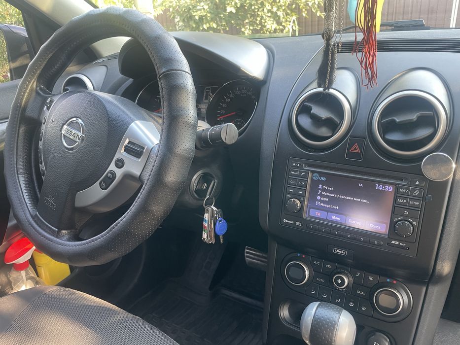 Nissan QASHQI +2
