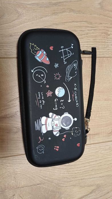 Konsola Nintendo Switch OLED Pokemon +etui, szkło ochronne i kontroler