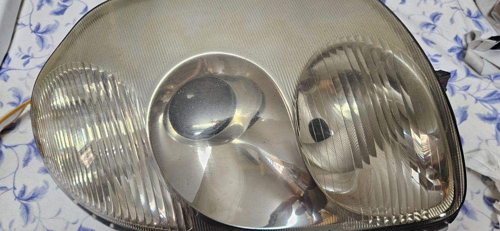 Farol Clio II usado