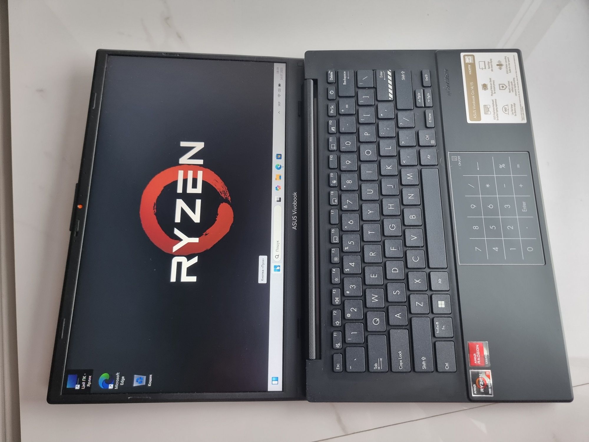 ASUS Ryzen 3 7320U  Full HD Гарантія