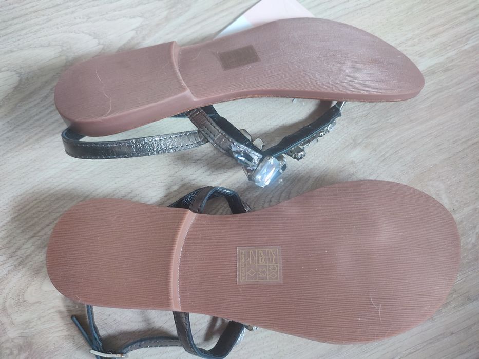 Sandálias, sapatos Piccadilly