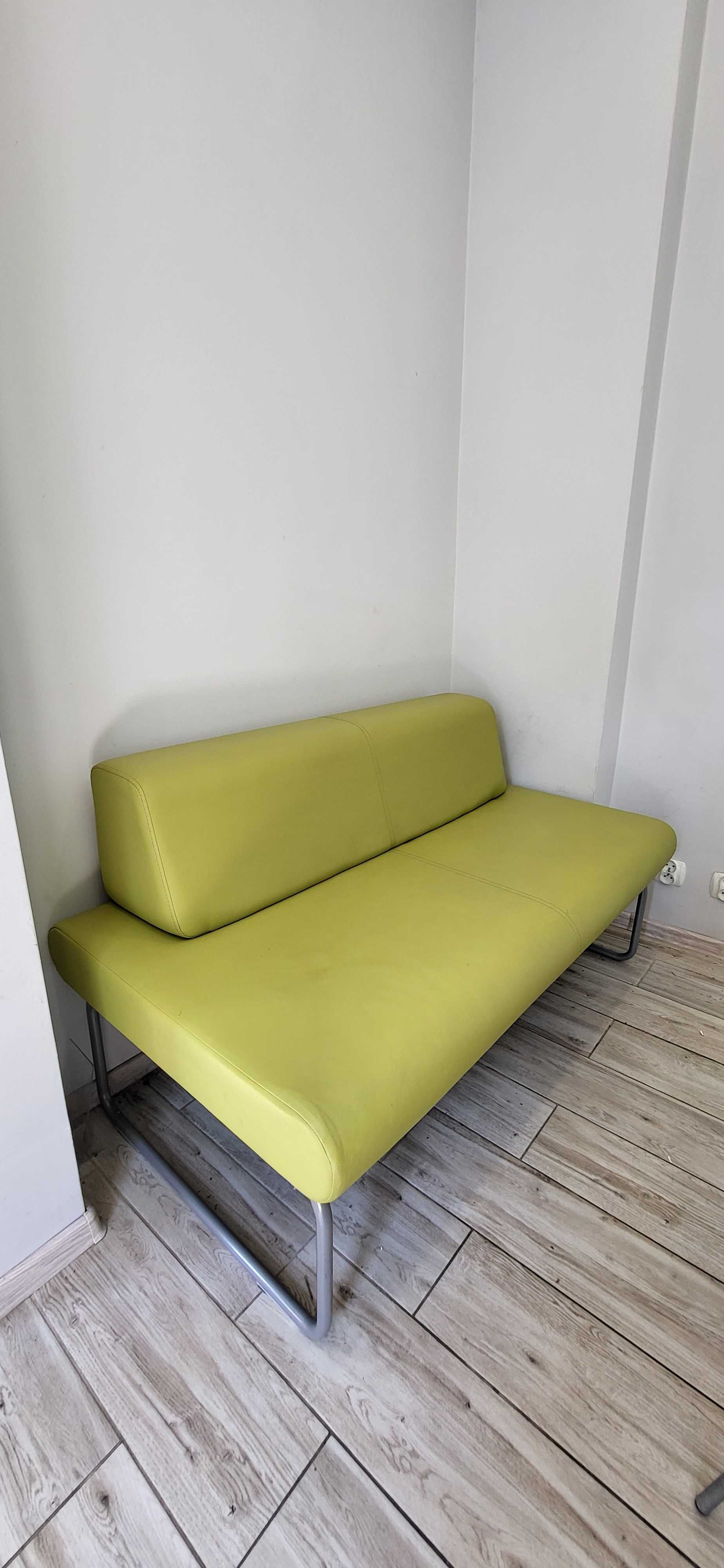Meble biurowe- biurko ,szafka, komoda, krzesła, wieszak, sofa