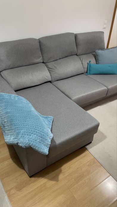Vendo sofá com chaise