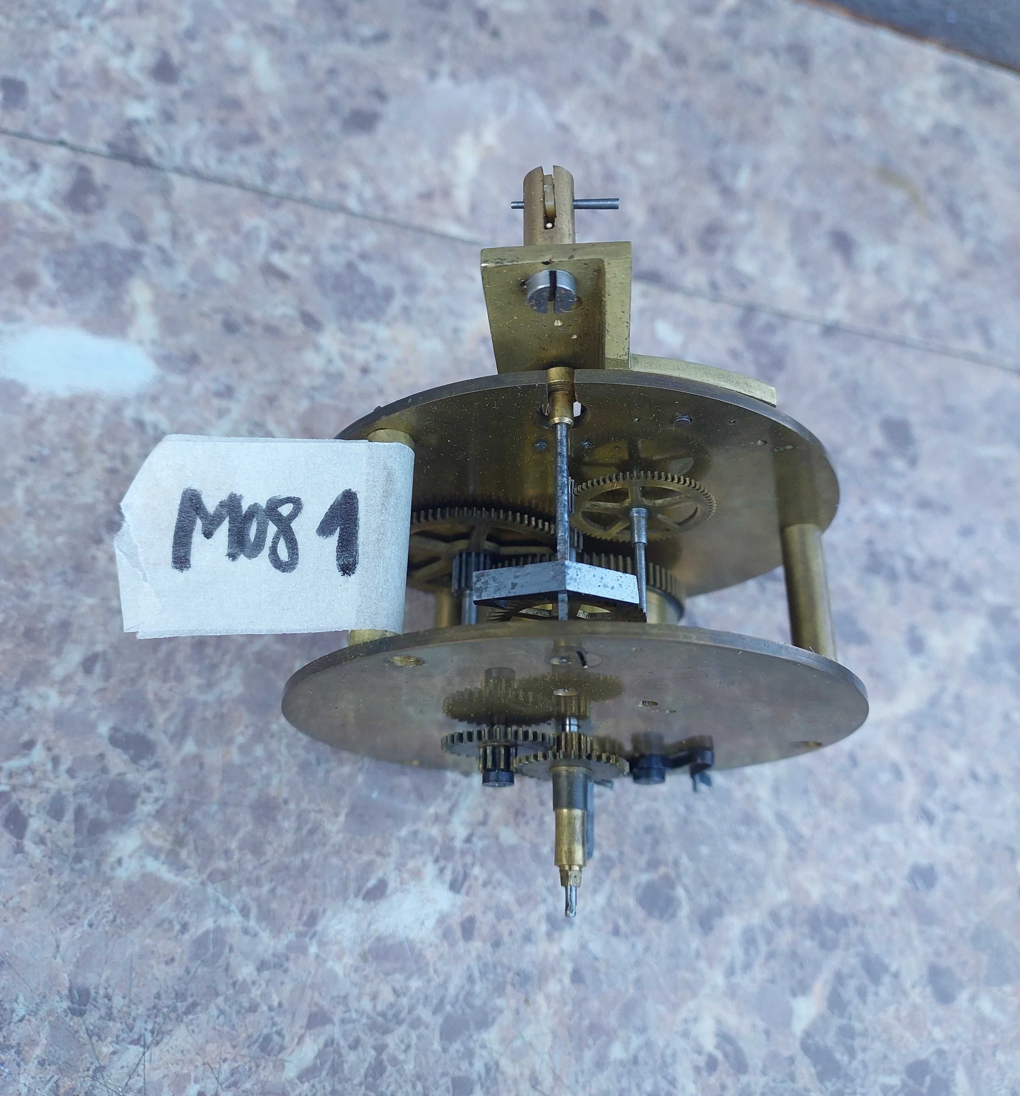 M081 Mechanizm starego zegara kominkowego francuskiego chodzik 77mm