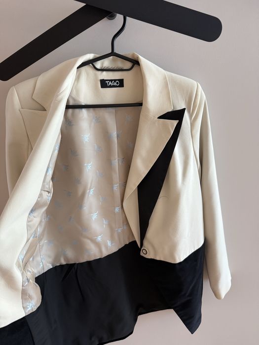 Жіночій піджак TAGO