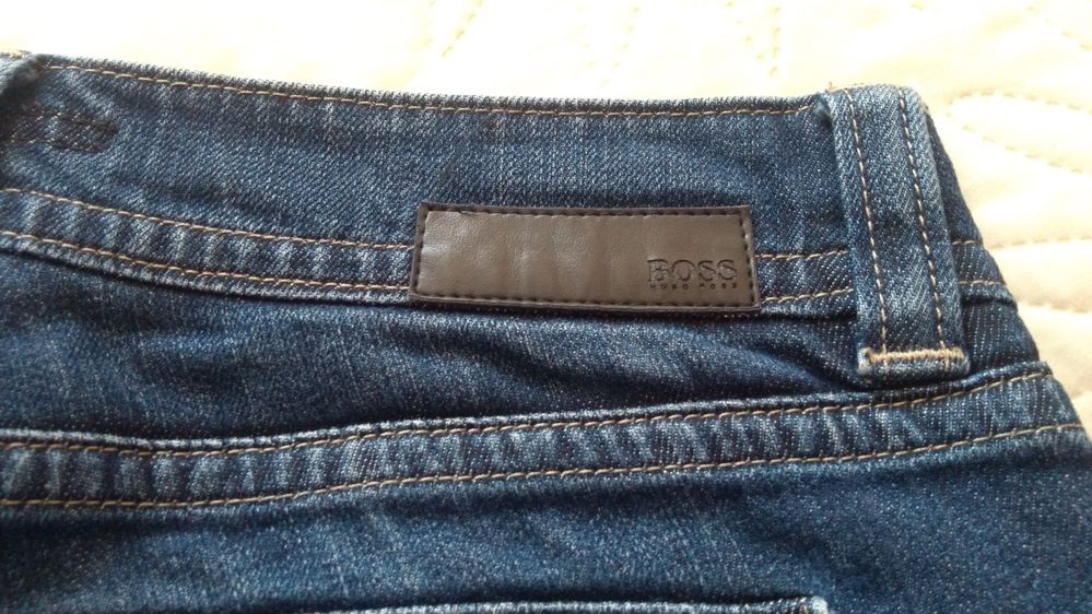 Spodnie jeans Hugo Boss