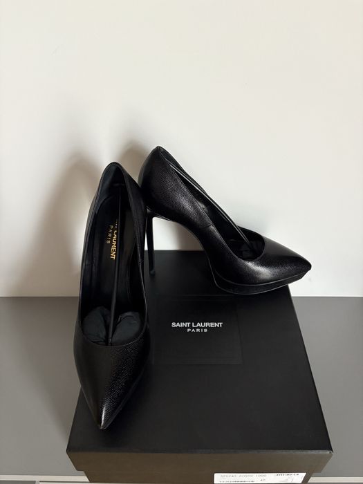 Czarne szpilki YSL