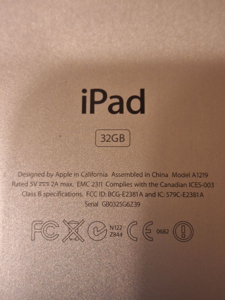 Apple iPad  32Gb