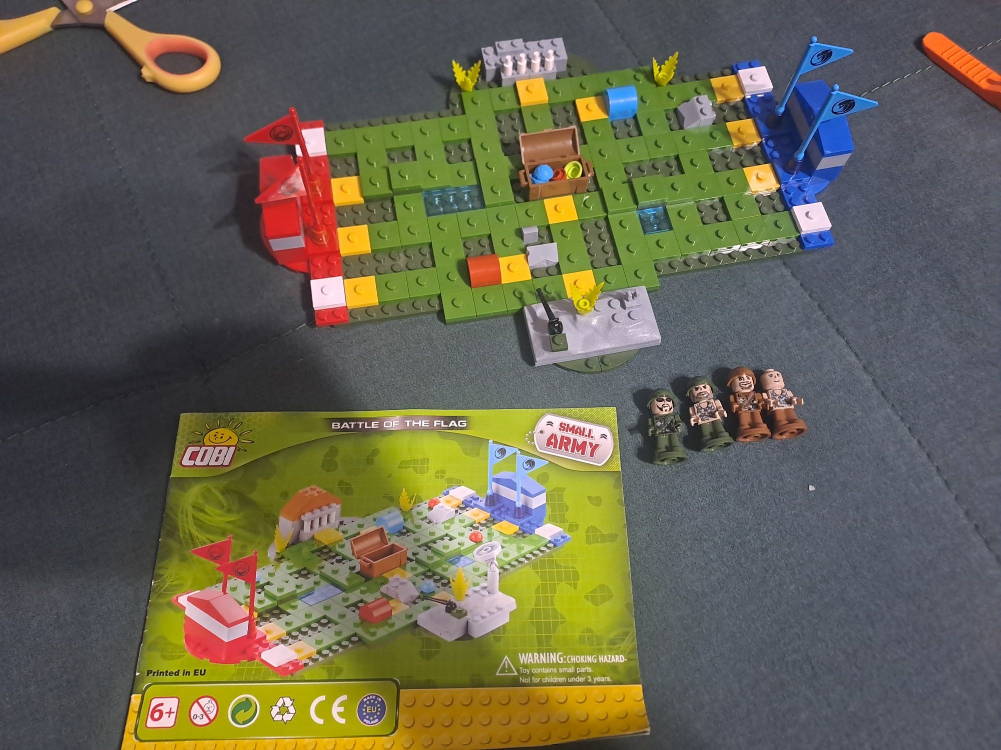 Zestaw klocków Cobi Bitwa o flagę small army