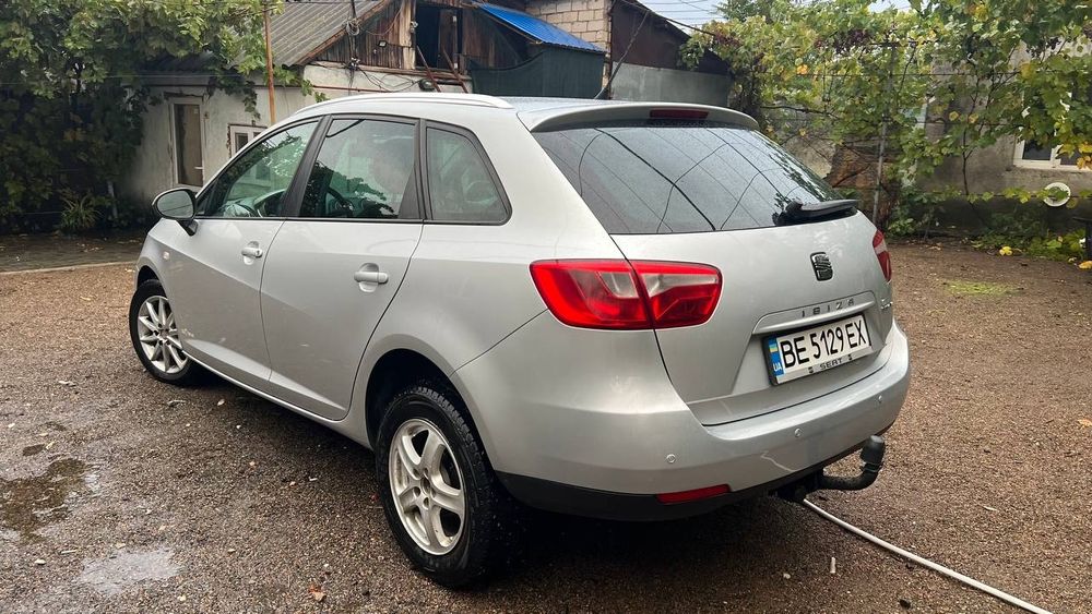 Продам seat ibiza 2011