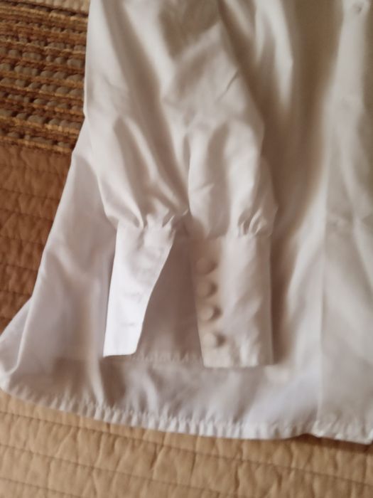 Peças traje feminino Universidade Minho