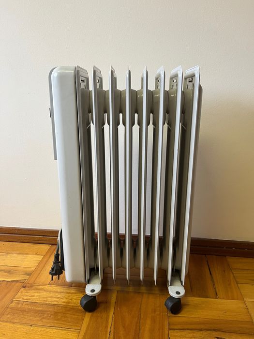 Aquecedor a óleo marca solar 1500w