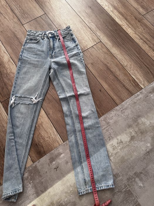 Джинси Stradivarius