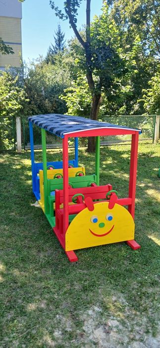 Дитячий майданчик Сороканіжка з дахом