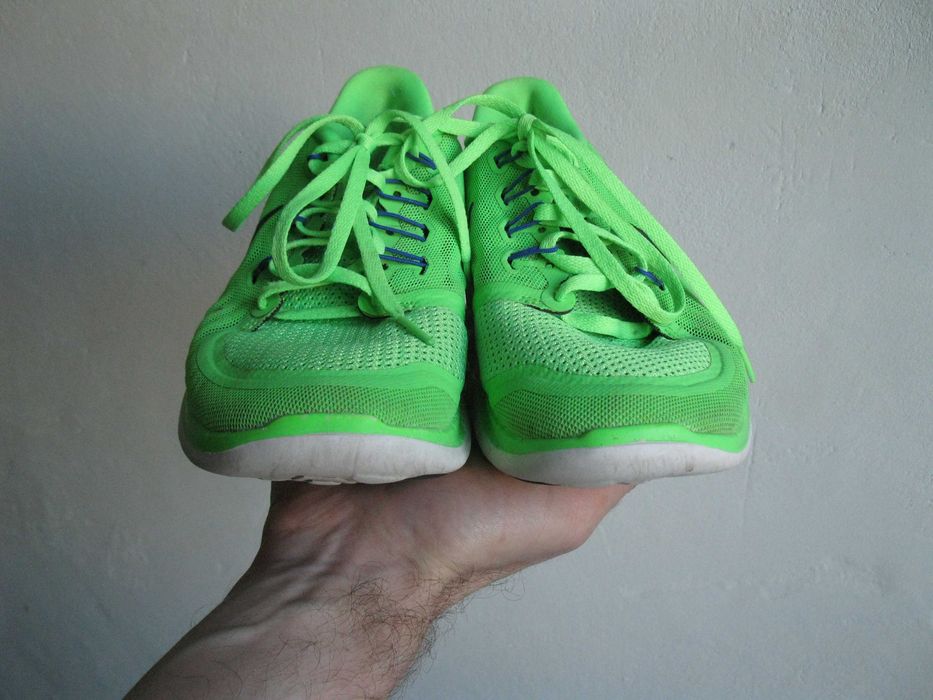 Продам Кроссовки для бега NIKE WMNS FREE 5.0 стелька 26 см