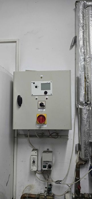 Węzeł cieplny wraz ze sterownikiem