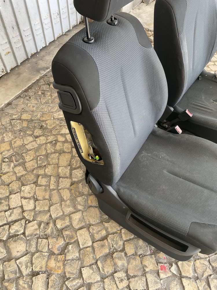 Bancos Citroen C4