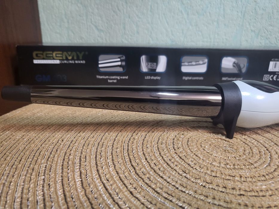 Професійна конусна плойка для локонів Gemei GM-403