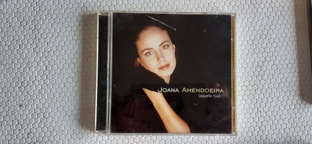 Joana Amendoeira (fadista)- AQUELA RUA