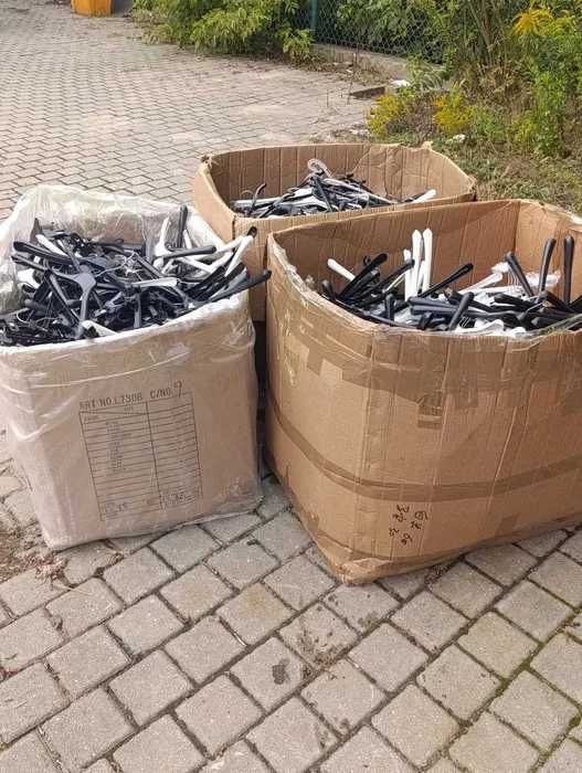 Wieszaki ! ZA DARMO! Duża ilość.