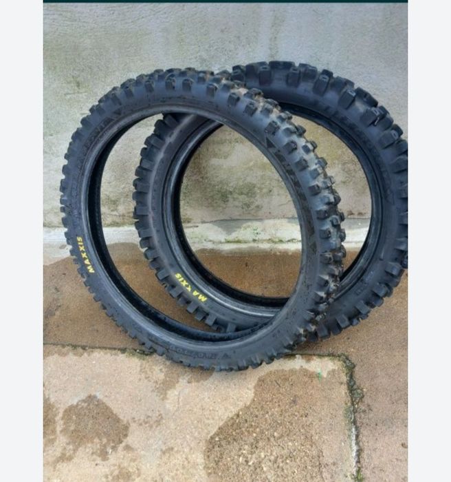 Pneus  moto cross maxxis