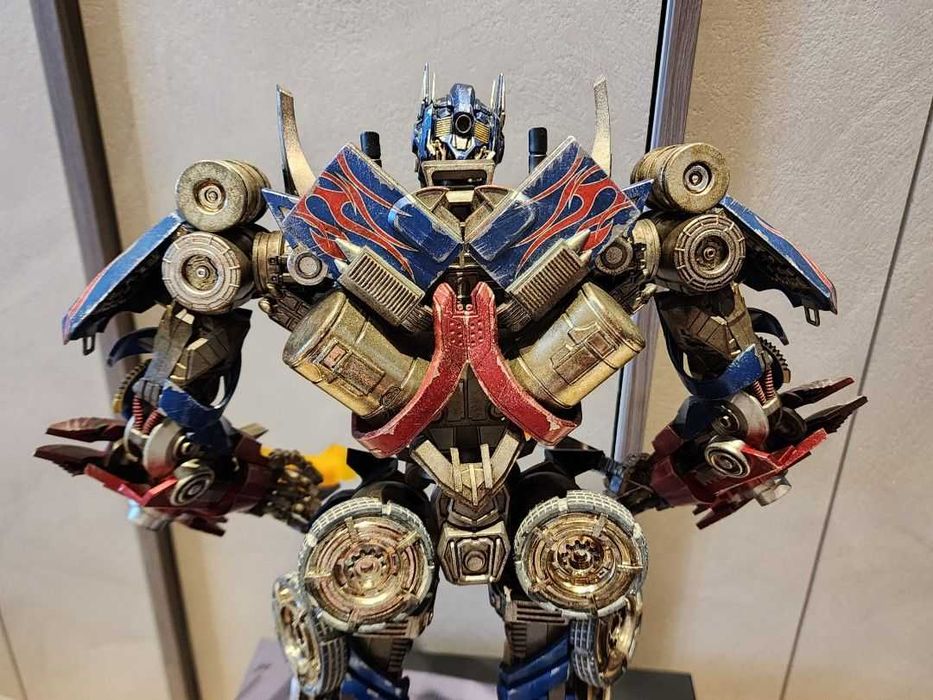 Figura Transformers ThreeA Premium Scale Optimus Prime