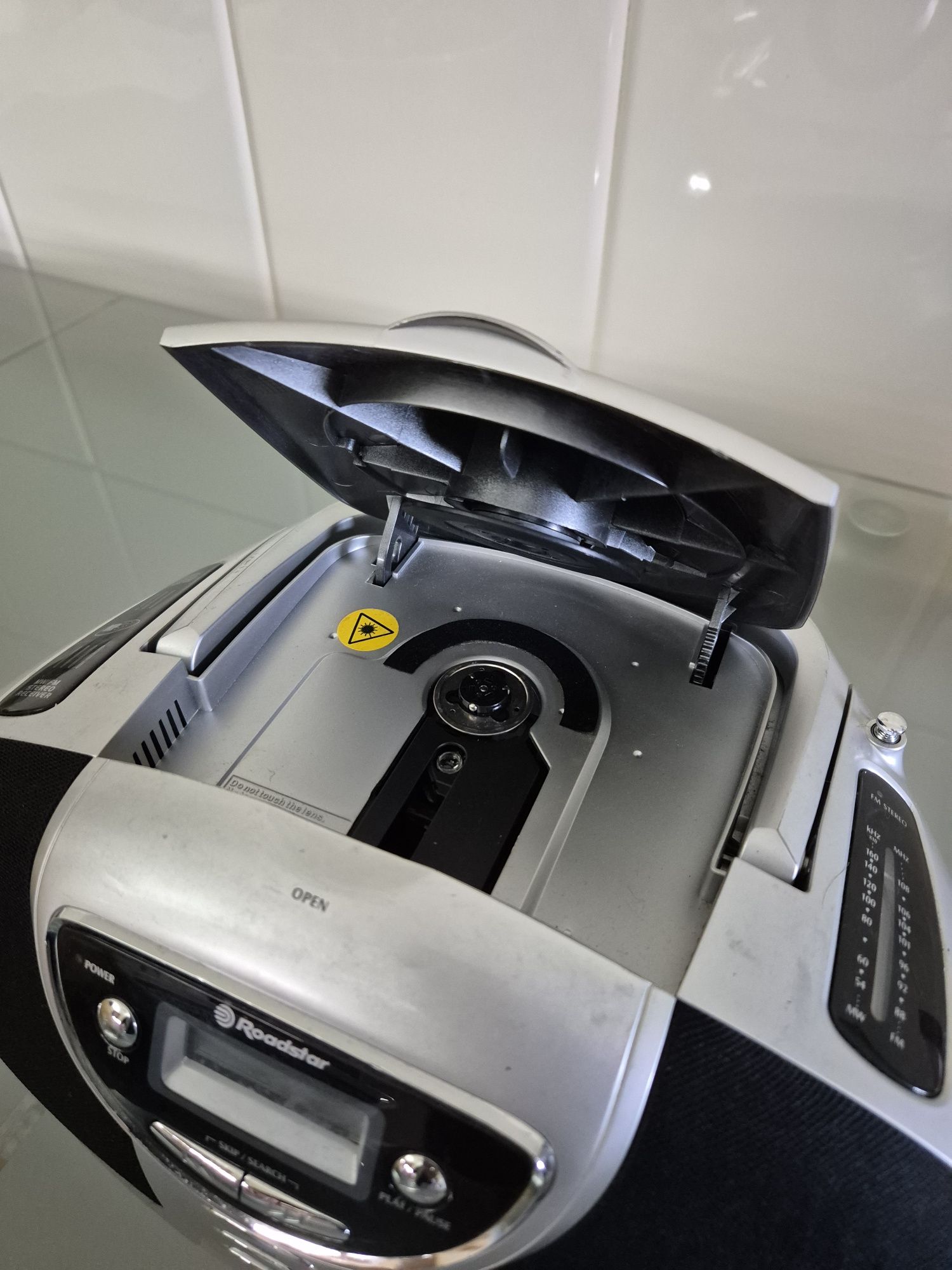 Radio e leitor de CDS