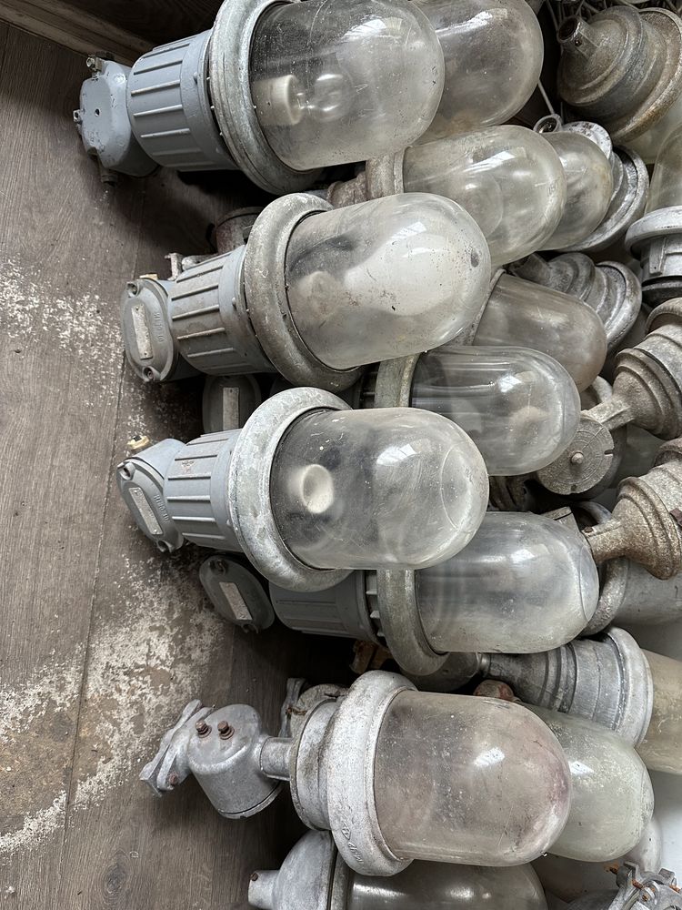 Stare lampy przemyslowe z PRL loft, Industrial, fabryczne