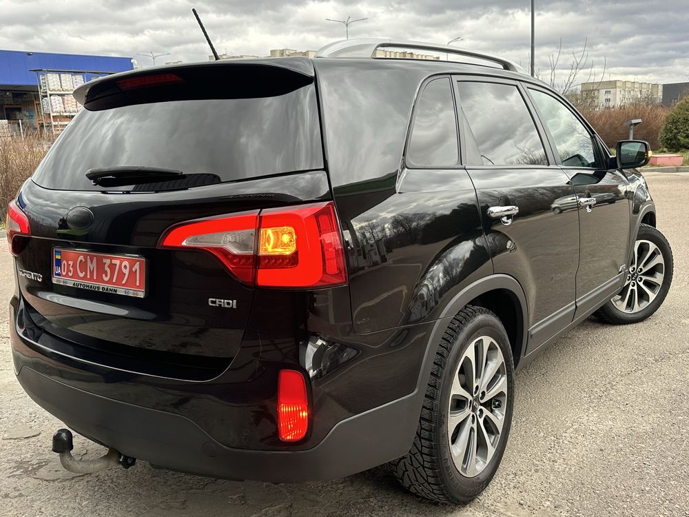 Продам Kia Sorento 2013 року на автоматі